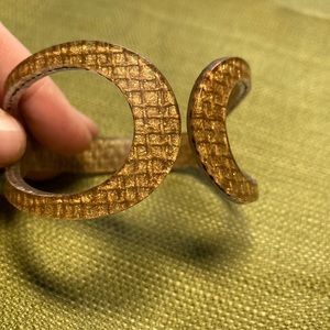 Color by Amber cuff